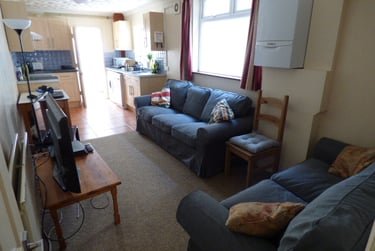 5 bed house, Pains Road, Southsea, Portsmouth, PO51HE - Image 2